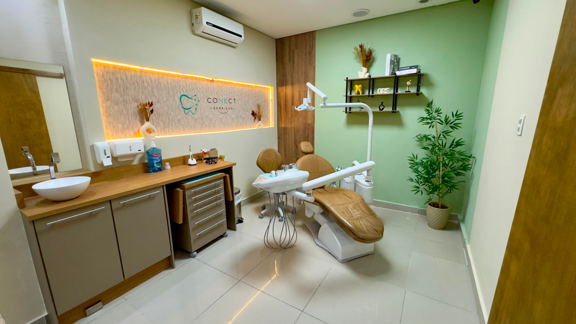 Consultório com iluminação natural